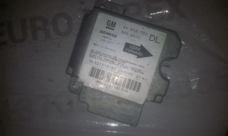 Airbag crash sensors module 24416703DL 5WK42977 Opel ASTRA 1994 1.8