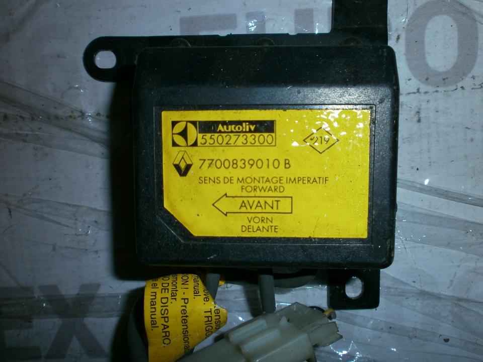 Airbag crash sensors module 7700839010B 550273300  Renault TWINGO 1994 1.2