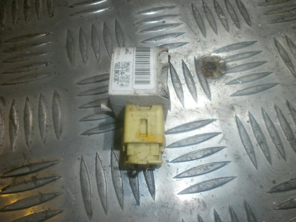 Srs Airbag crash sensor 5wk43326 2003 Honda CIVIC 2002 1.4