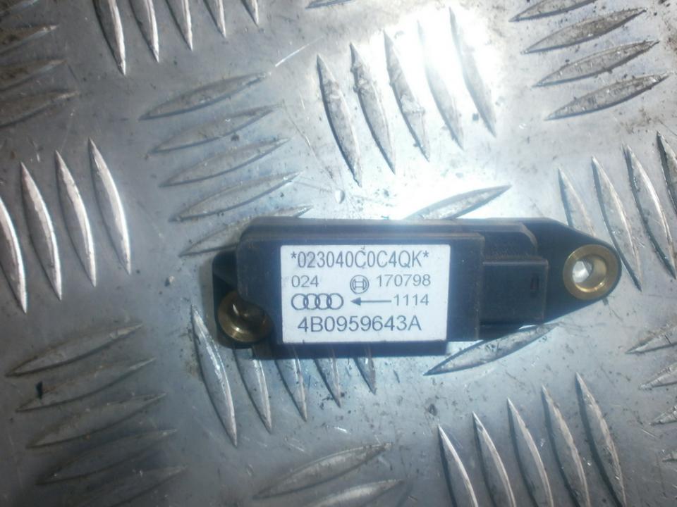 SRS ДАТЧИК (Датчик AIR BAG) 4b0959643a  Audi A6 1999 2.5