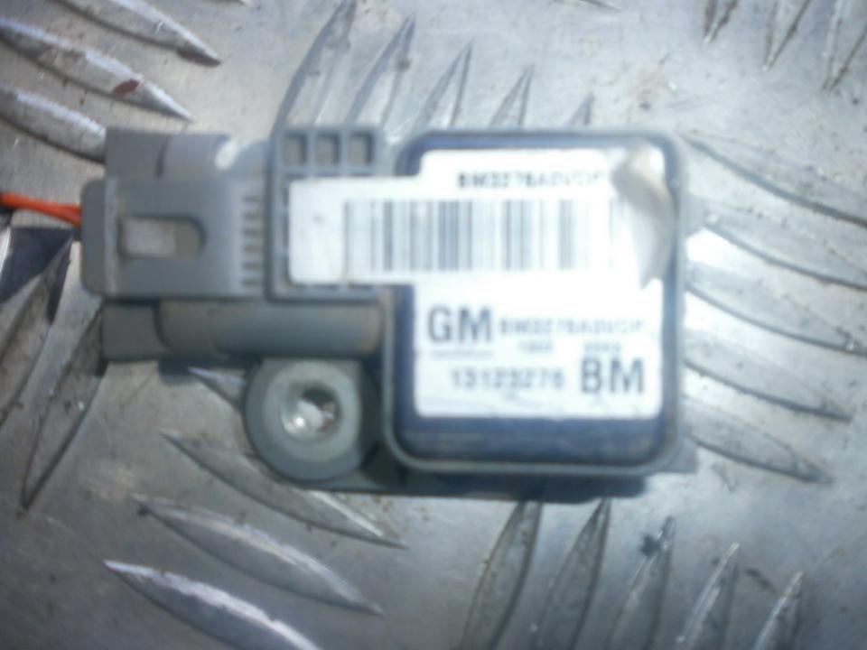 Srs Airbag crash sensor 13123276  Opel VECTRA 1998 1.8