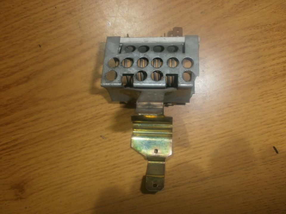 Резистор отопителя от производителя  ford18b647  Ford FIESTA 1998 1.2