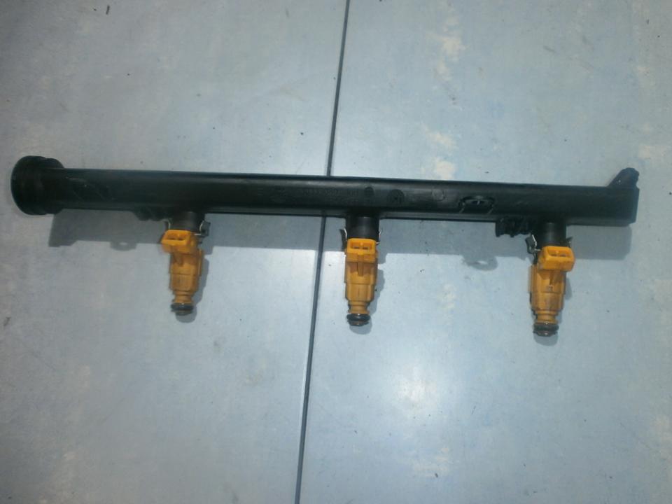 Fuel injector rail (injectors)(Fuel distributor) 9630333080 0280155994,9711010 Renault LAGUNA 1997 2.0