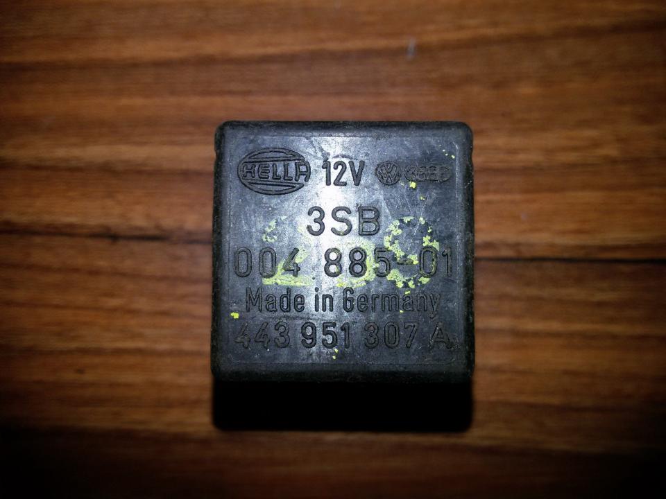 Relay module 00488501 443951307A Audi 100 1985 2.0
