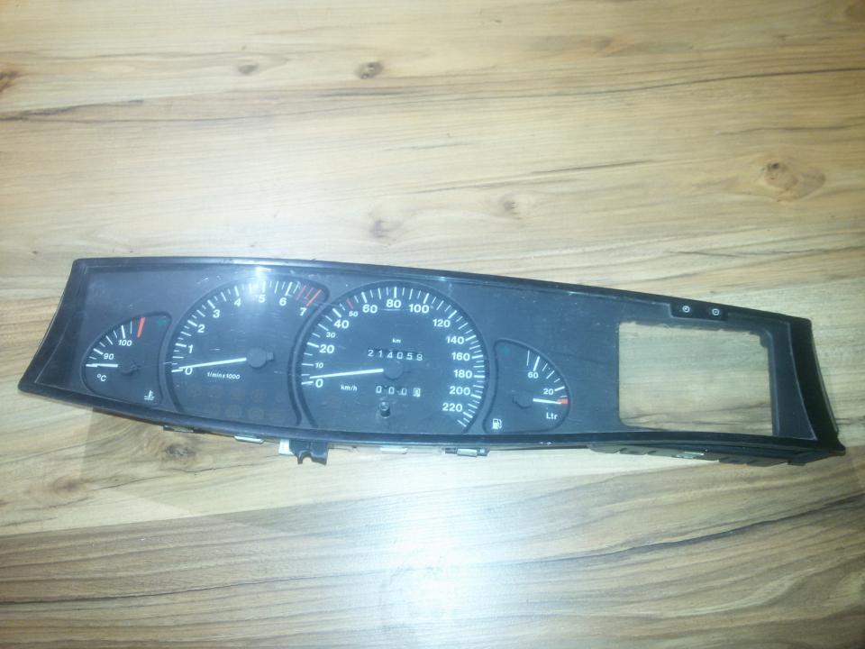 Spidometras - prietaisu skydelis 88481650 90457947 Opel OMEGA 1999 2.5