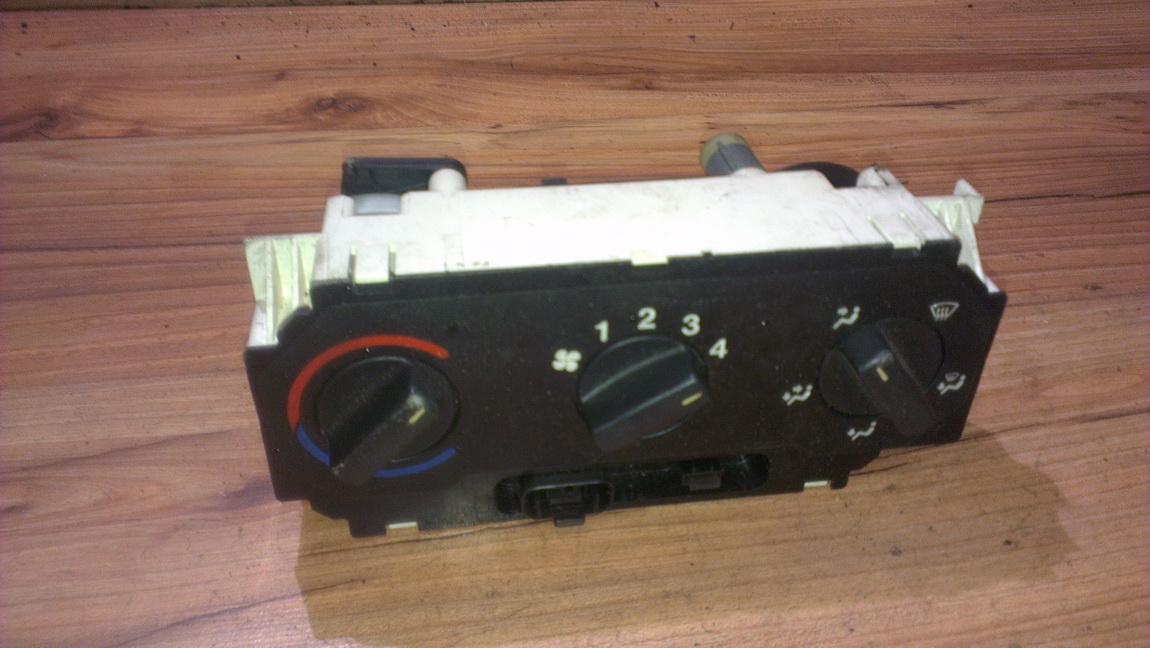 Climate Control Panel (heater control switches) 90560365 52475624 Opel ASTRA 2002 2.0
