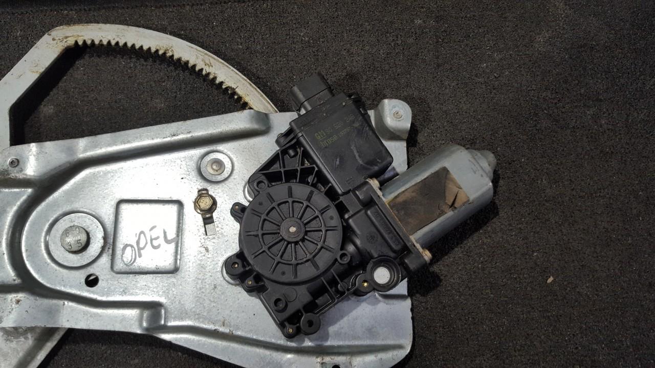 Моторчик стеклоподъемника - передний правый 193793 77430007, 90520248 Opel OMEGA 1994 2.0