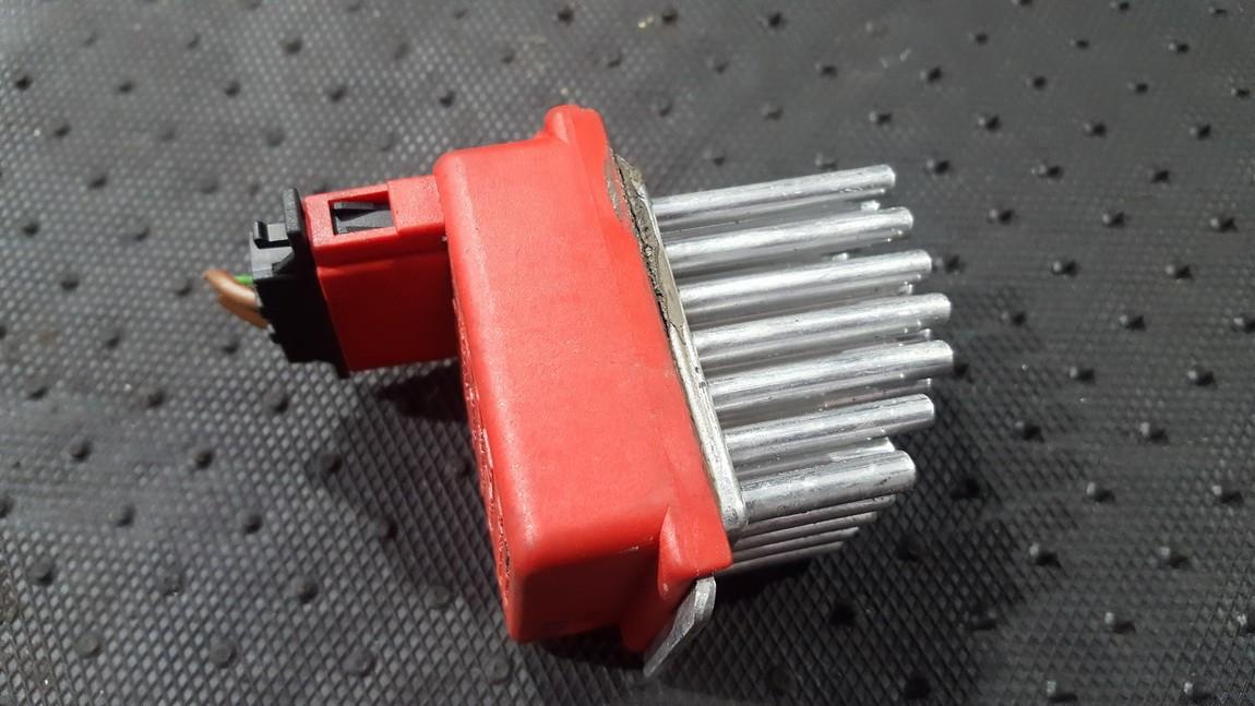 Резистор отопителя от производителя  1J0907521 5ds006467-01 Volkswagen PASSAT 1988 1.6