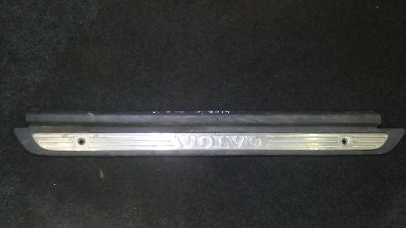 Molding door - front right side 30818425 n/a Volvo V40 1999 1.9