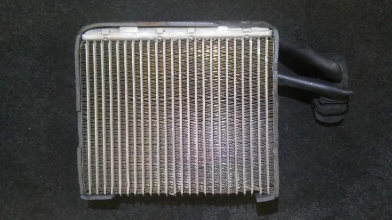 Heater radiator (heater matrix) nenustatytas n/a Mitsubishi CARISMA 1996 1.6