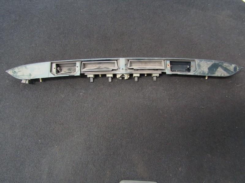 Rear door handle tailgate boot trim strip cover 3b0827574a 3b0827757 Volkswagen PASSAT 1988 1.9