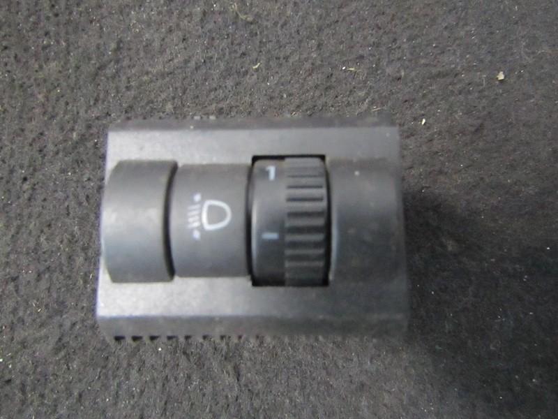 Кнопка корректора фар 6Q0941333B nenustatyta Volkswagen POLO 2004 1.9