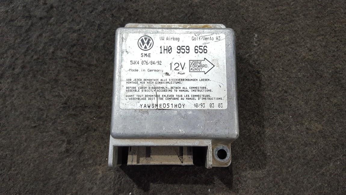 Блок управления AIR BAG  1H0959656 5WK4076/84/92 Volkswagen GOLF 1998 1.9