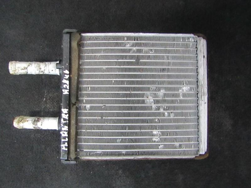 Salono peciuko radiatorius nenustatyta nenustatyta Hyundai LANTRA 1996 1.6