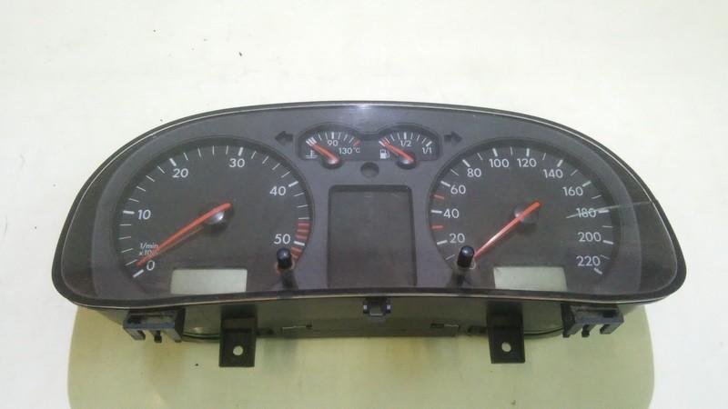 Spidometras - prietaisu skydelis 1j0920801e 110.009.957/036 Volkswagen GOLF 1998 1.9