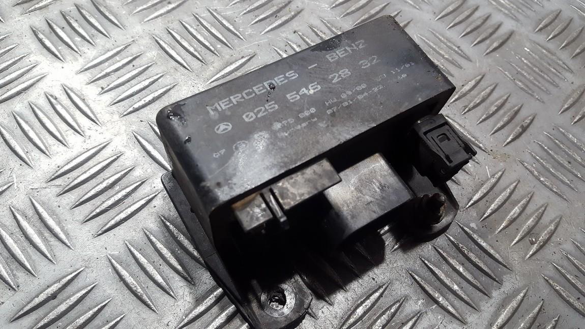 Glow plug relay 0255452832 used Mercedes-Benz VITO 1998 2.3