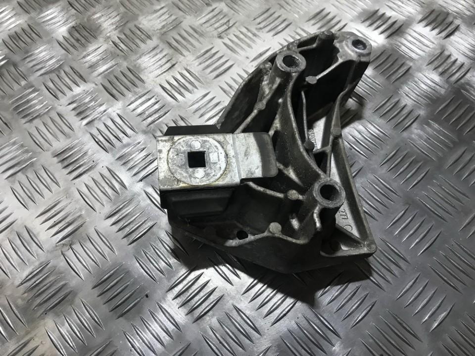 Engine Mount Bracket and Gearbox Mount Bracket 8200091277 used Renault SCENIC 1998 1.9