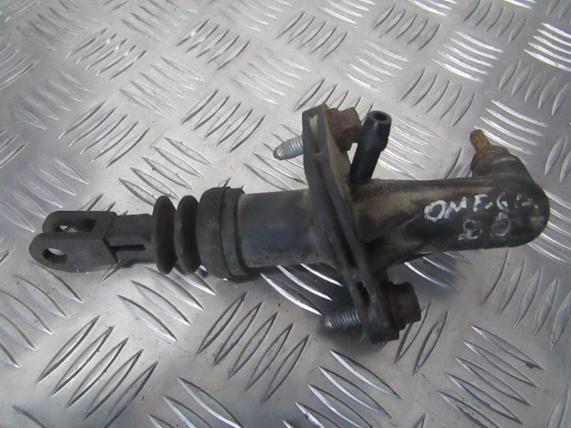 Master clutch cylinder 90465488 USED Opel OMEGA 2001 2.2