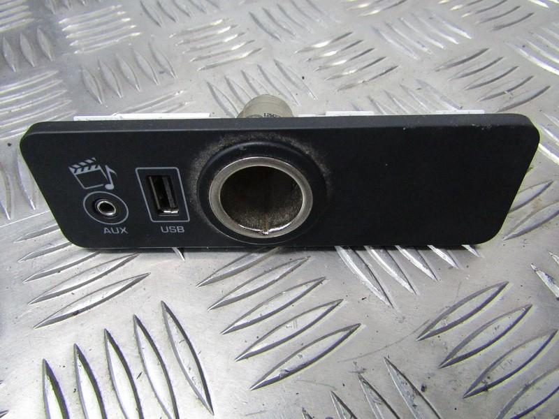 USB-AUX-Ipod jungtys 28373818 12112010224 Jaguar XF 2008 2.7