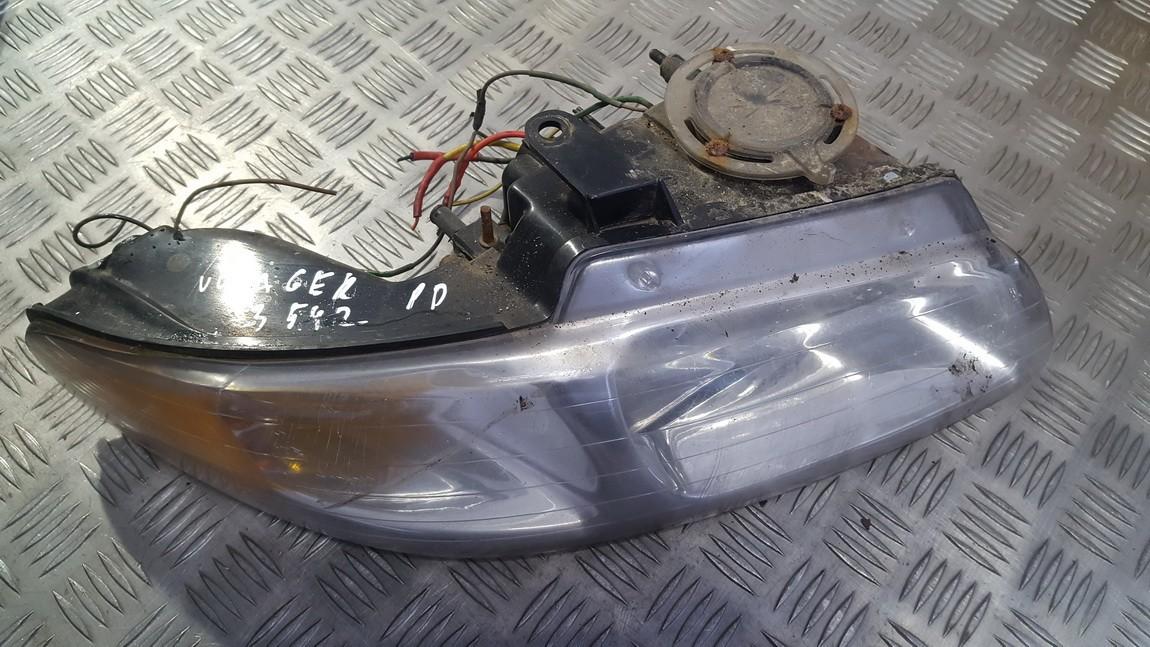 Front Headlight Right RH USED USED Chrysler VOYAGER 2001 2.5