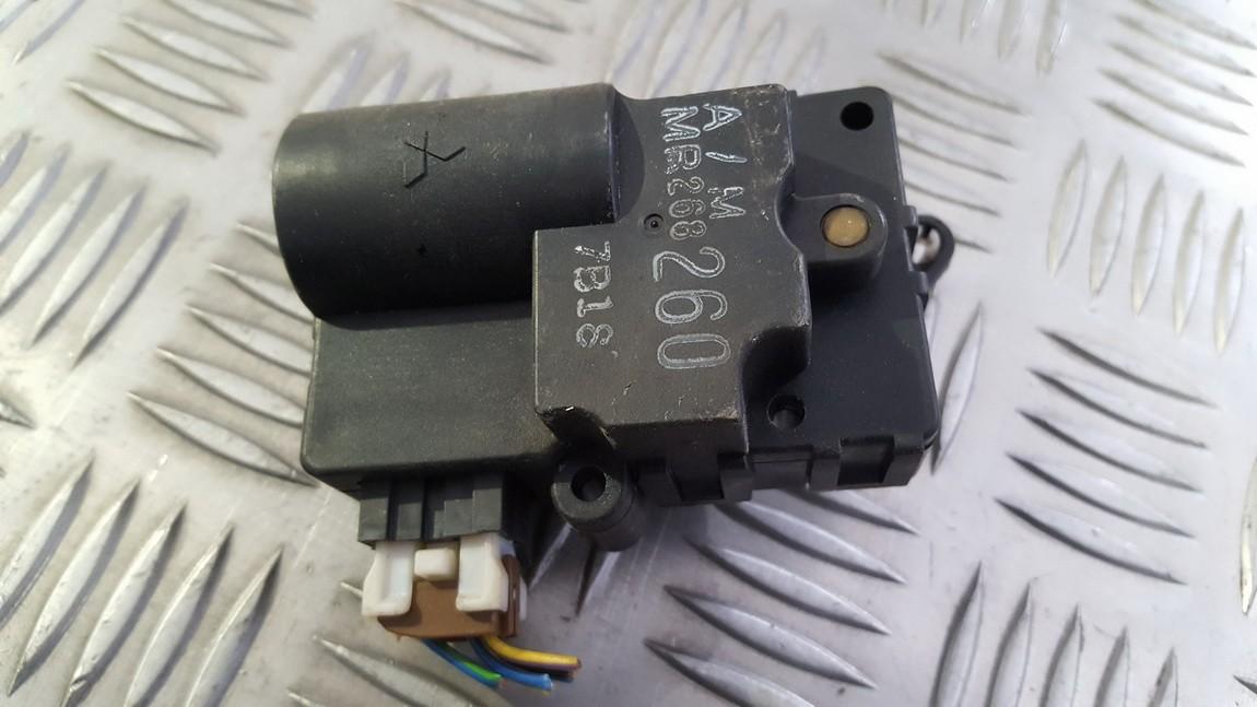 Heater Vent Flap Control Actuator Motor mr268260 used Volvo V40 1997 2.0