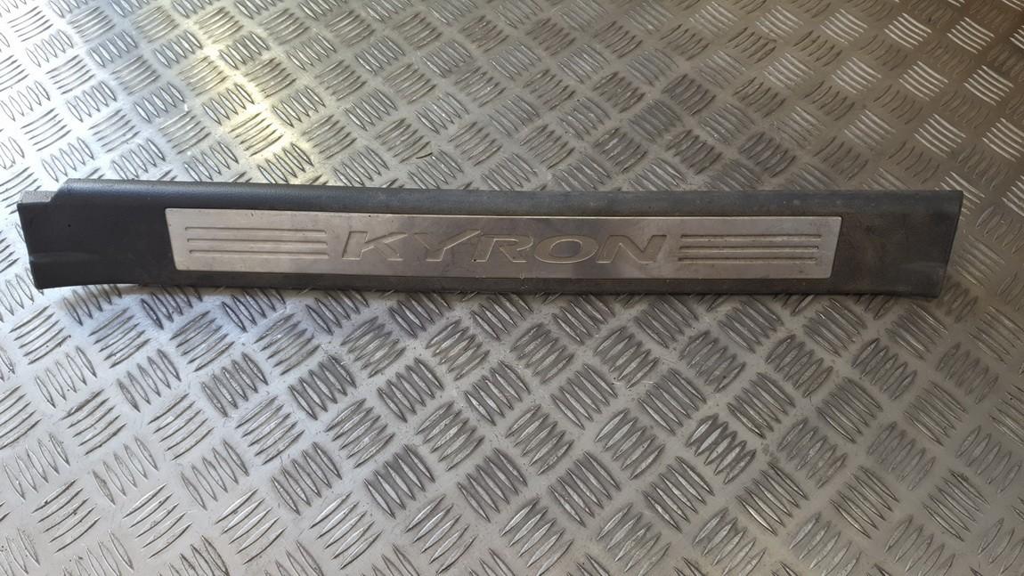Interior door step trim right front 7729009000 77290-09000 SsangYong KYRON 2005 2.0