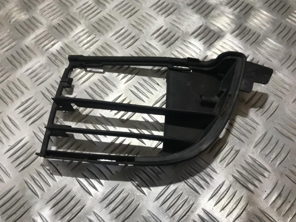 Bumper Grille Front Left 8200271903 used Renault CLIO 2004 1.5