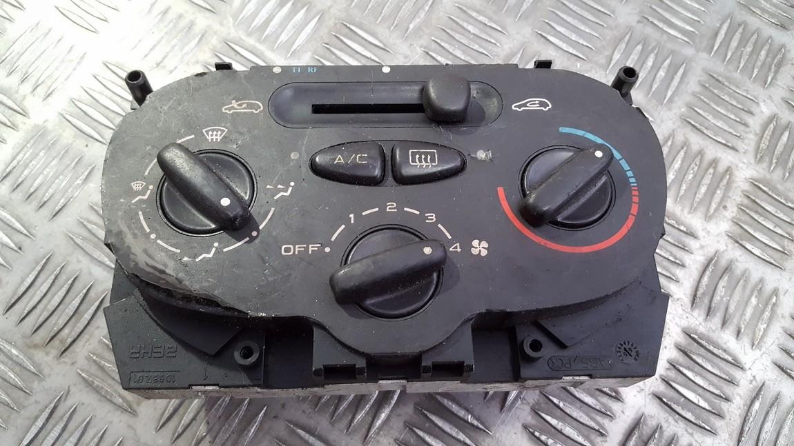 Climate Control Panel (heater control switches) 1068901 10689-01 Peugeot 206 1999 2.0