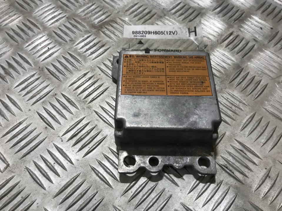 Airbag crash sensors module 988209h605 021001 Nissan X-TRAIL 2005 2.2