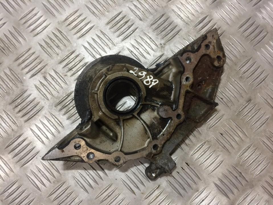 Front Cover, Crank Seal Housing (Sealing Flange) 7700273354 USED Renault SCENIC 1997 1.6