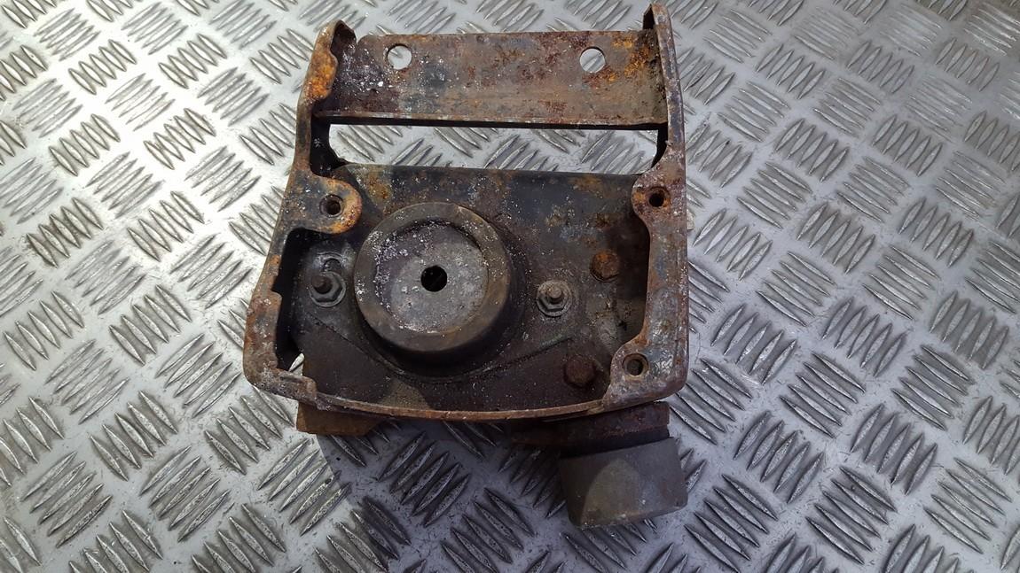 Engine Mounting and Transmission Mount (Engine support) 9638136580 USED Citroen XSARA PICASSO 2001 1.6