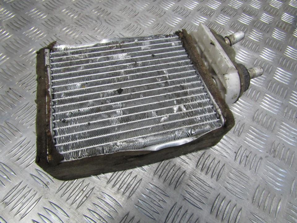 Salono peciuko radiatorius used used Mazda PREMACY 2001 2.0
