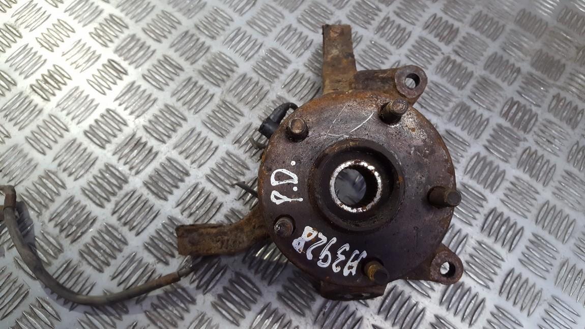 Steering knuckle - front right side used used Toyota PREVIA 2003 2.0