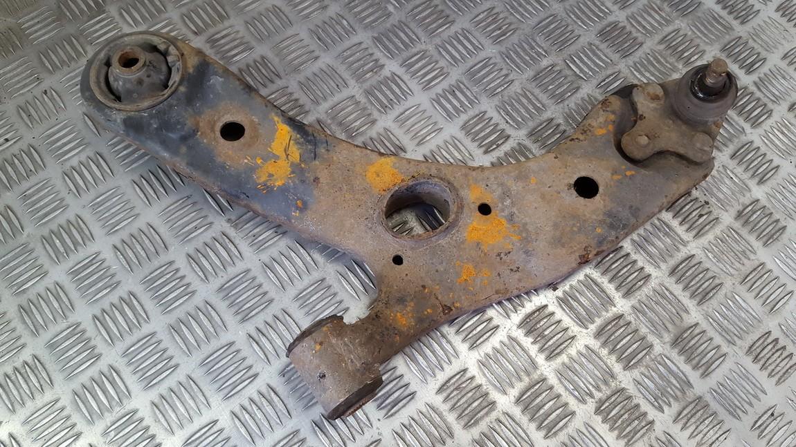Control arm - front left used used Toyota AURIS 2006 2.0