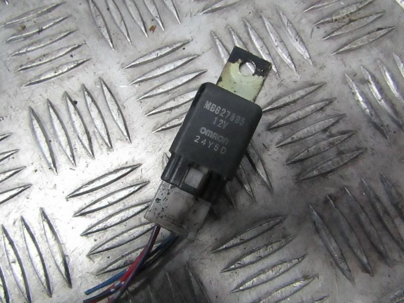 Relay module mb627895 used Mitsubishi SPACE RUNNER 1992 1.8