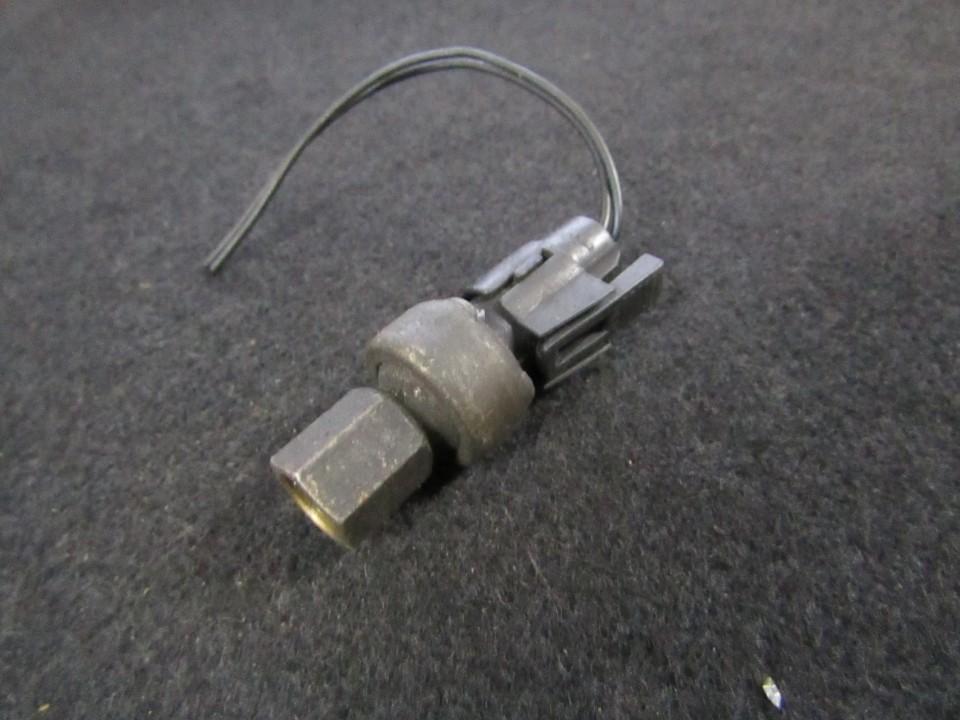 Pressure Switch, air conditioning AC Pressure Switch Control 90414997 USED Opel OMEGA 1997 2.5