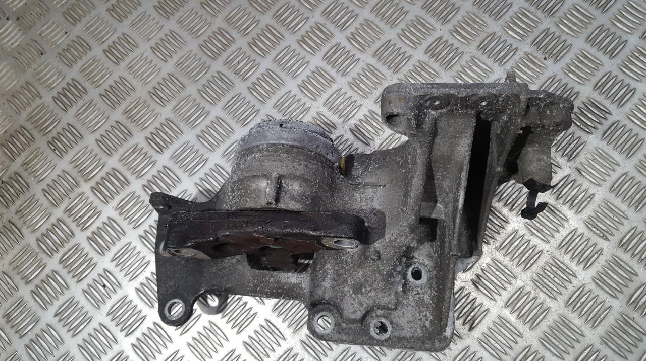 Engine Mounting and Transmission Mount (Engine support) H2201D700 USED Nissan QASHQAI 2008 2.0