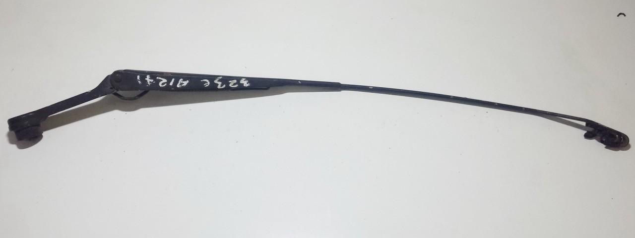 Щетка стеклоочистителя used used Mazda 323 1996 1.3