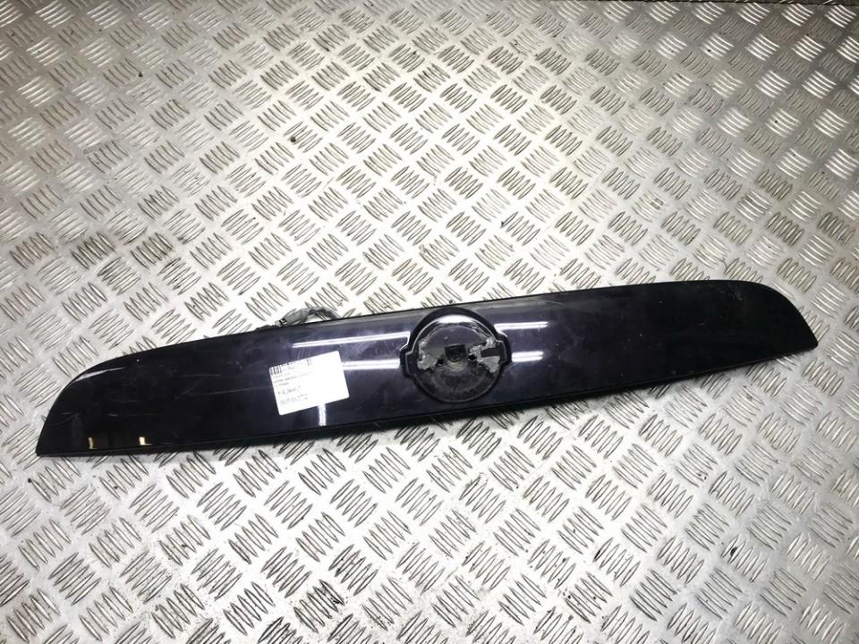 акладка крышки багажника наруж 93868 used Nissan JUKE 2011 1.5