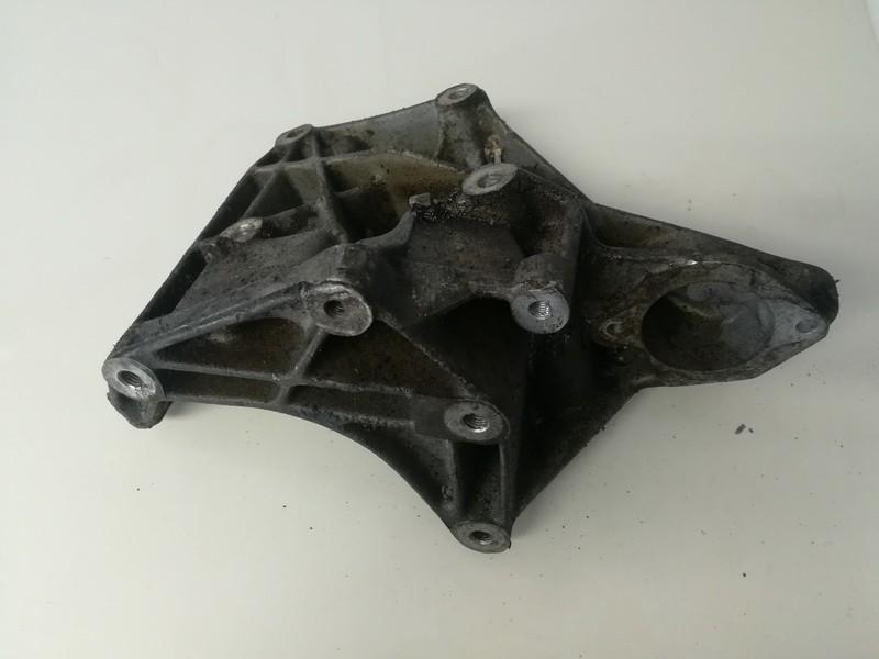 Engine Mount Bracket and Gearbox Mount Bracket 9240101 used Opel VECTRA 2001 2.0