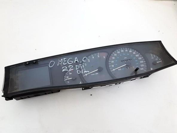 Spidometras - prietaisu skydelis 09228423AX 110.080.008/009 Opel OMEGA 1997 2.5