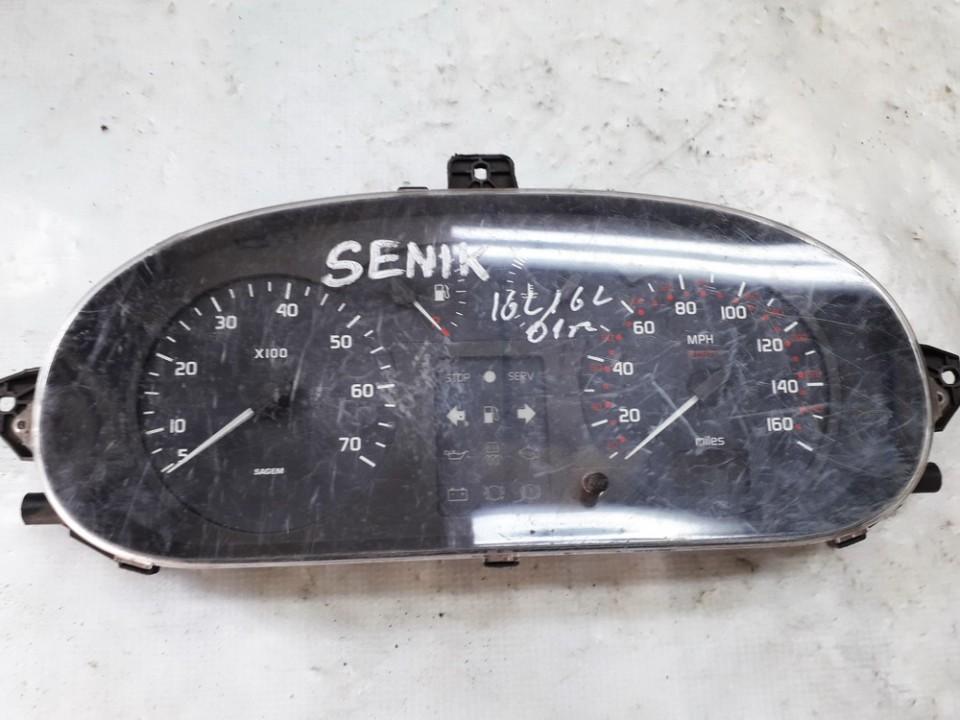 Щиток приборов - Автомобильный спидометр p8200038771 used Renault SCENIC 1997 1.6