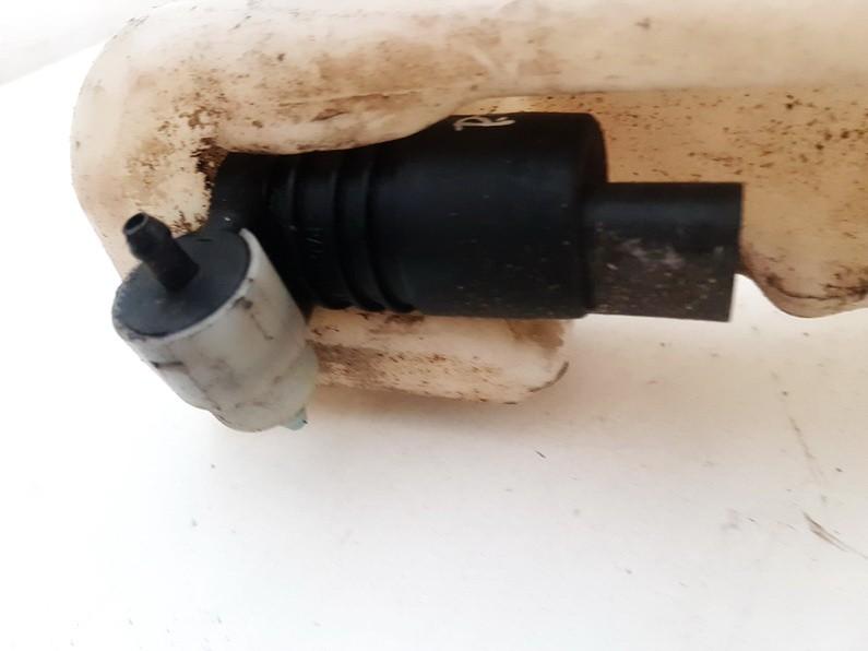 Windshield Windscreen Washer Pump used used Volkswagen POLO 1993 1.0