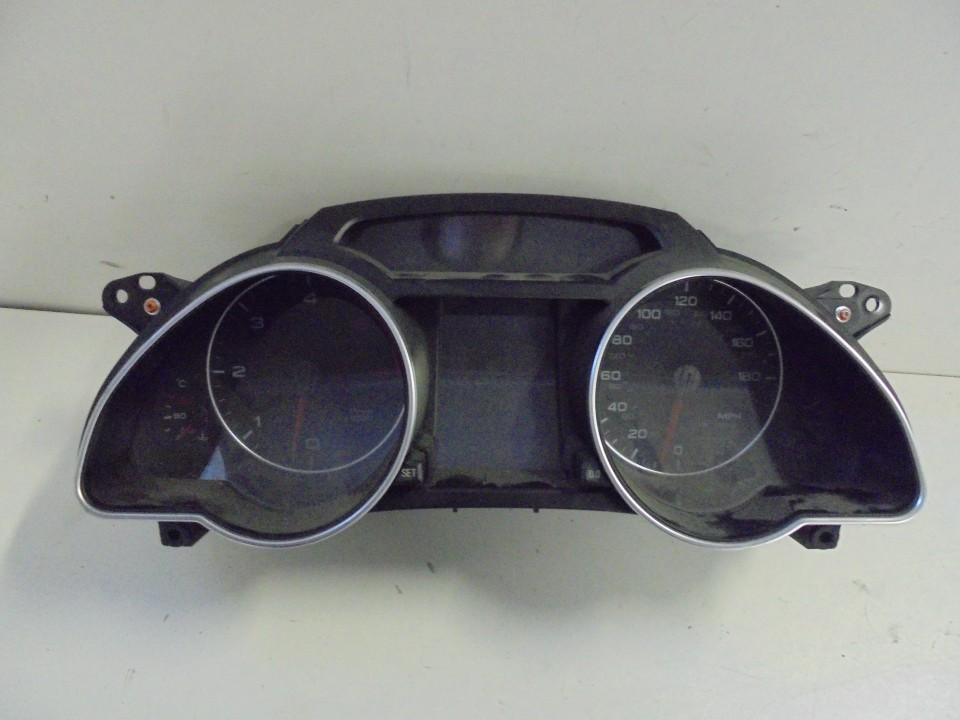 Spidometras - prietaisu skydelis 8t0920983b 5550016205 Audi A5 2009 2.0