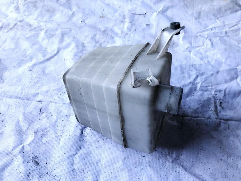 Windshield Washer Reservoir tank (WASHER BOTTLE) used used Toyota PRIUS 2006 1.5