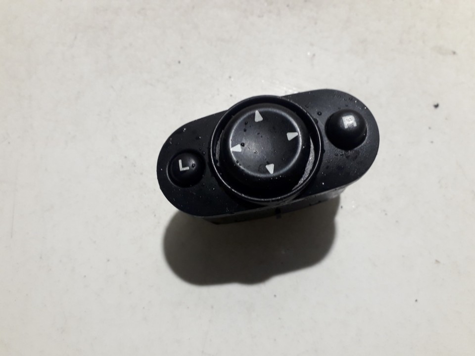 Wing mirror control switch (Exterior Mirror Switch) 04608505ab 39754d Chrysler PT CRUISER 2005 2.4