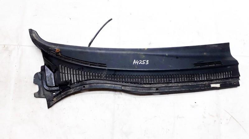 Wiper Muolding used used Toyota AVENSIS 2010 2.0