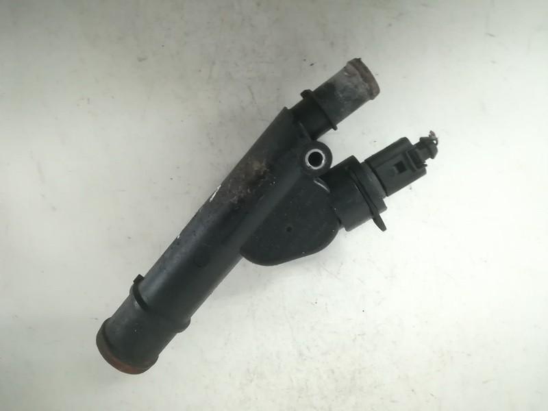 Coolant Flange (Engine Coolant Thermostat Housing Cover) 038121132g used Volkswagen PASSAT 2006 2.0