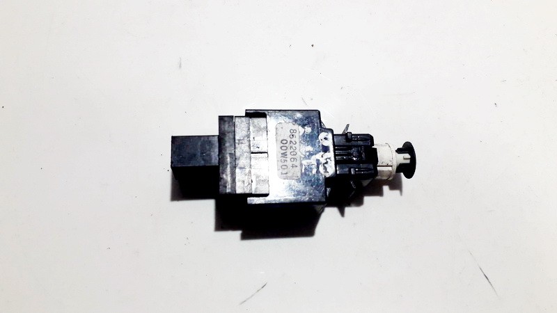 Brake Light Switch (sensor) - Switch (Pedal Contact) 8622064 used Volvo S60 2001 2.4