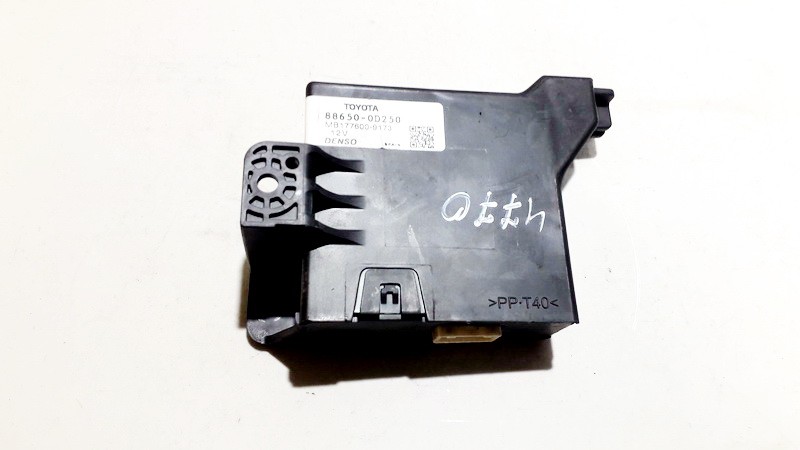 Other computers 886500d250 mb177600-9173 Toyota YARIS 2011 1.4